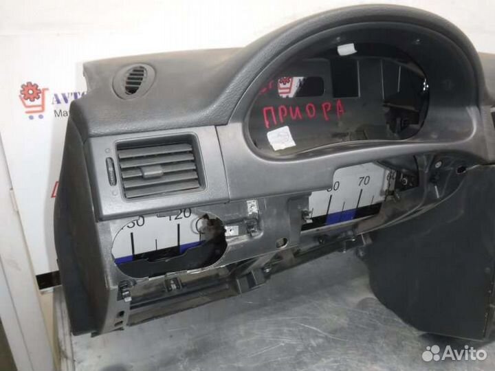 Панель приборов Лада Приора 126 2011