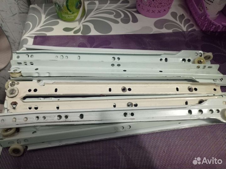 Комплектующие на мебель