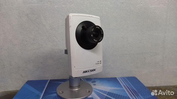 Камера видеонаблюдения бу Hikvision