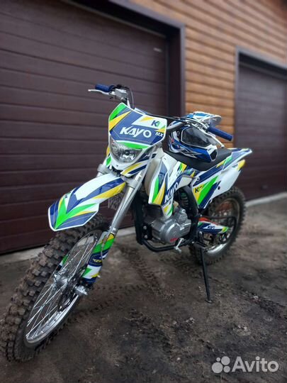 Кроссовый мотоцикл