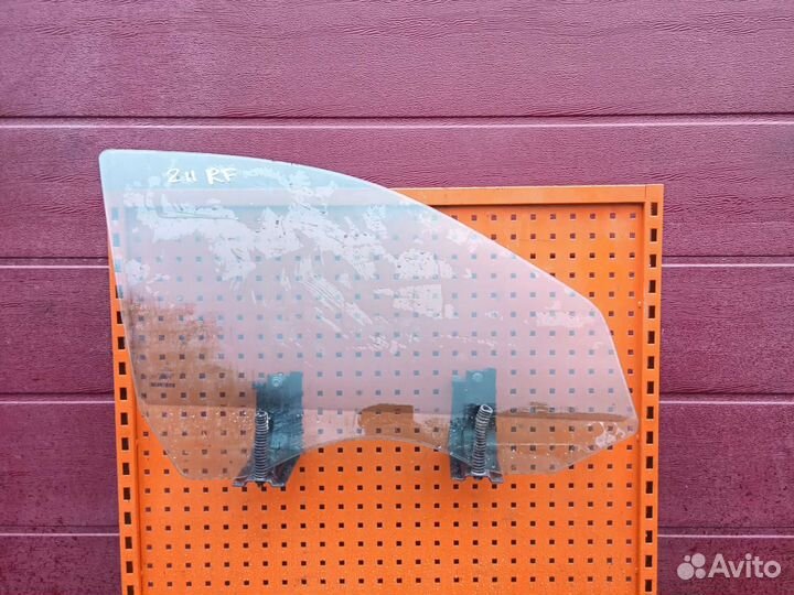 Стекло Mercedes Benz 211