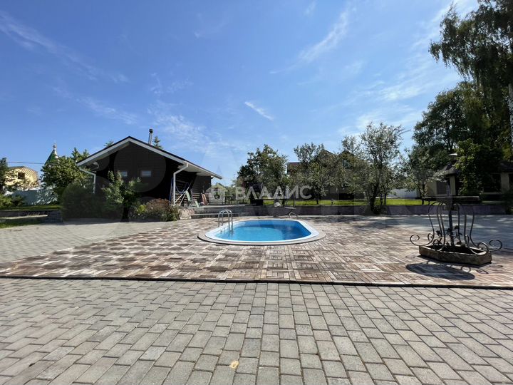 Дом 250 м² на участке 60 сот.