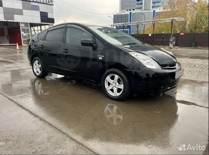 Toyota Prius 1.5 CVT, 2010, 100 000 км