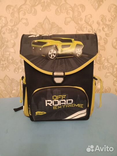 Школьный рюкзак