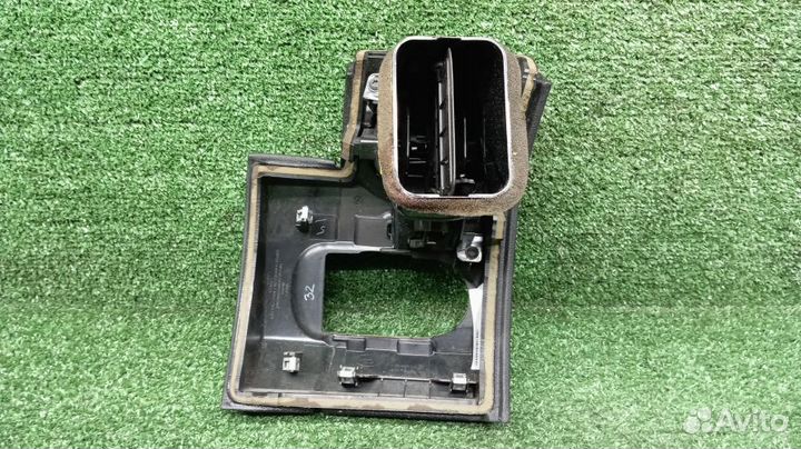 Накладка на торпеду Land Rover Discovery 4 Левая