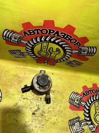 Бачок гур Kia Spectra