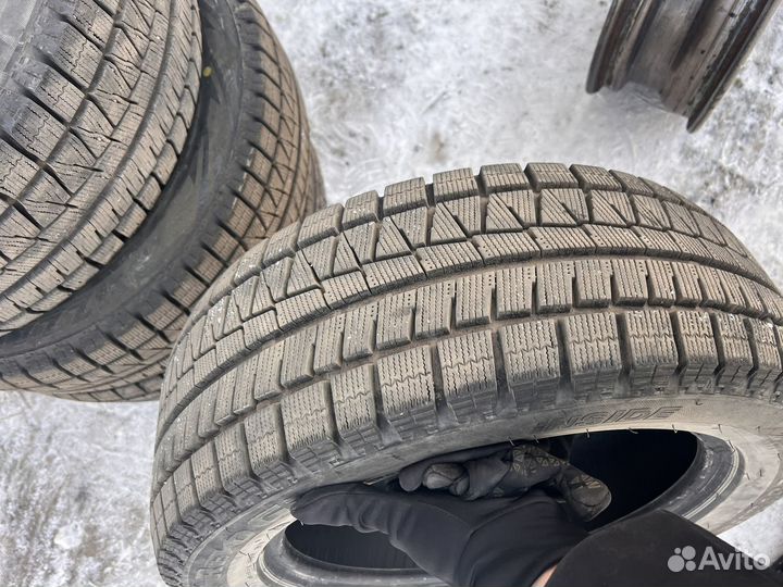 Bridgestone Blizzak Revo GZ 205/55 R16