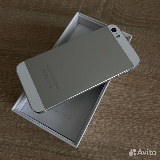 iPhone 5S, 16 ГБ