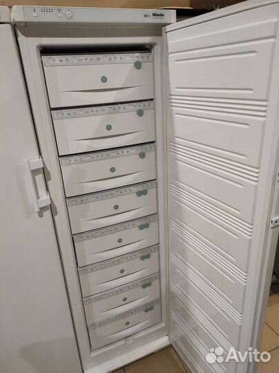 Пара миле (холодильник+морозильник)