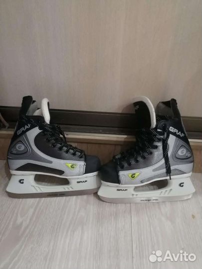 Коньки хоккейные