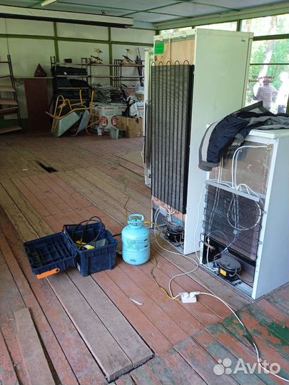 Ремонт холодильников морозильных камер