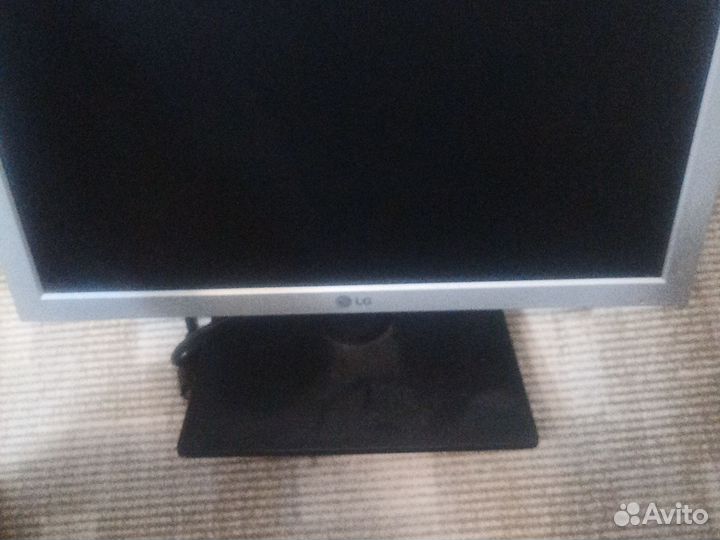 Монитор LG flatron l1919s