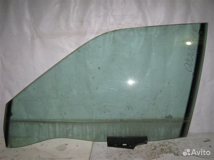 Стекло двери передней левой Audi 80/90 B3