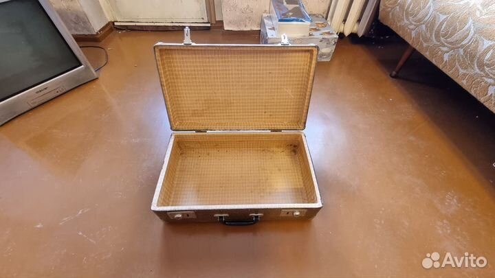 Чемодан винтажный