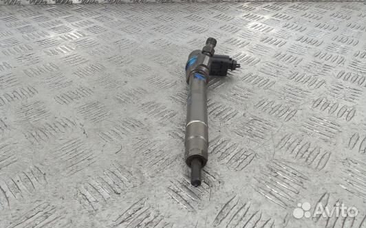 Форсунка дизельная mercedes benz vito W639 (GEA33A