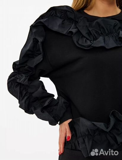 Свитшот с рюшами