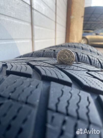 Goodyear UltraGrip Ice 225/55 R18 102T