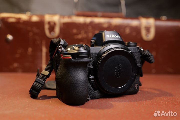 Nikon Z6 Body + Nikkor Z24-70mm + Z50mm + 70-210mm