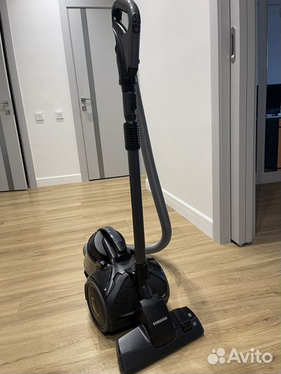 Пылесос samsung cycloneForce