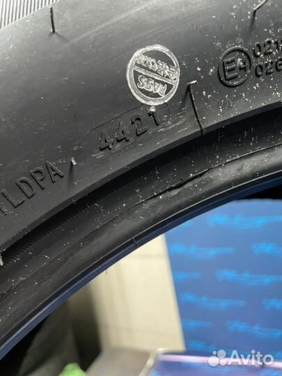 iLink L-Zeal56 275/50 R21 113V