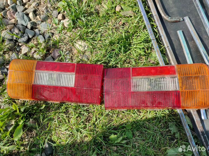 Стопари/запчасти/салон/хром ваз 2106 2103