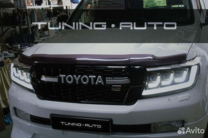 Решетка радиатора Toyota Land Cruiser 200 GR I9516