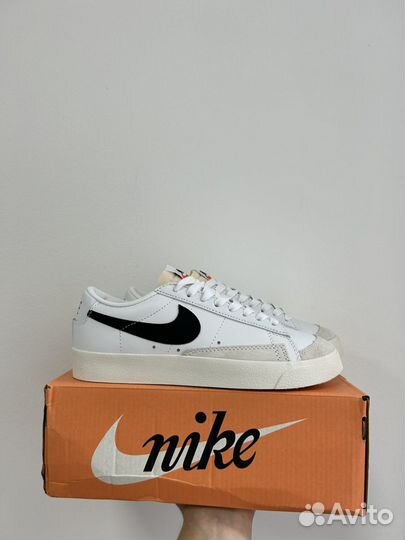 Кроссовки Nike Blazer Low белые женские кеды