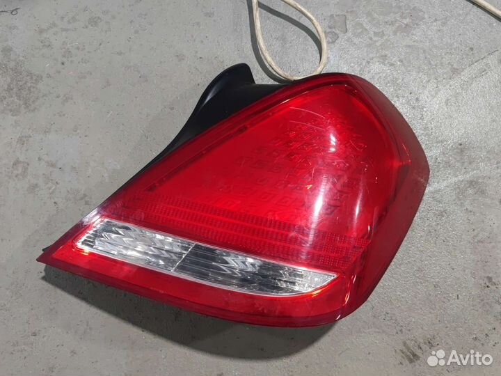 Задний правый фонарь nissan teana j31