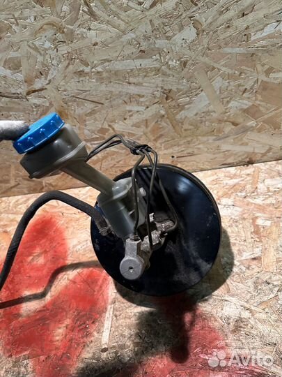 Вакуумный усилитель тормозов Nissan Primera P12