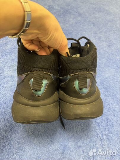 Кроссовки женские завышенные