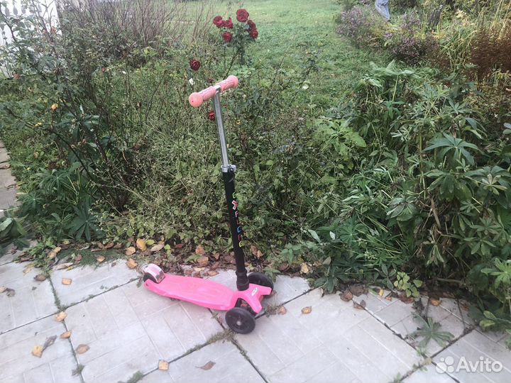 Самокат трехколесный Explore