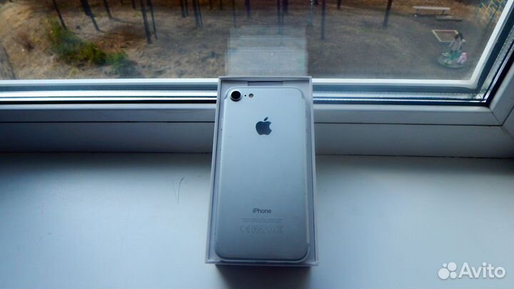 iPhone 7, 32 ГБ