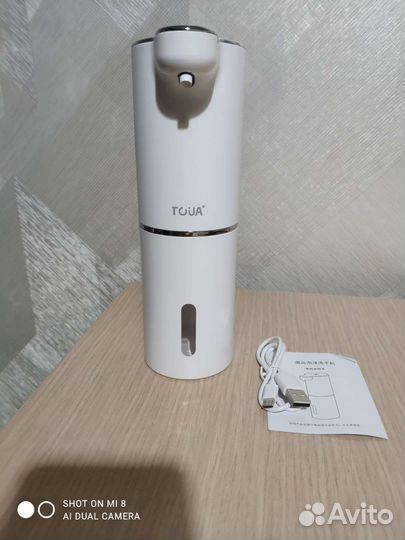 Сенсорный дозатор для жидкого мыла