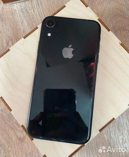 iPhone Xr, 64 ГБ