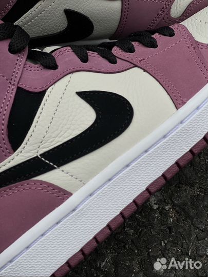 Nike Air Jordan 1 Mid Light Mulberry