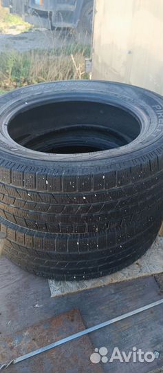 Pirelli Carrier 225/65 R17