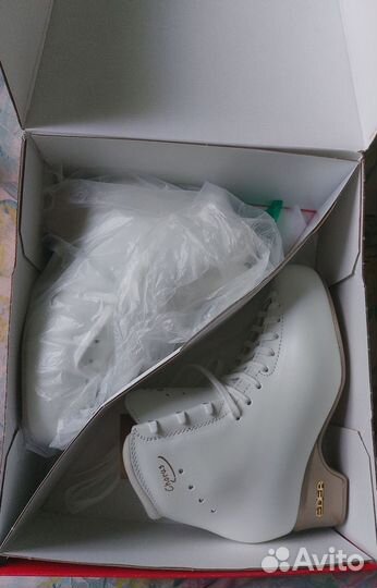 Фигурные ботинки edea chorus 250 новые