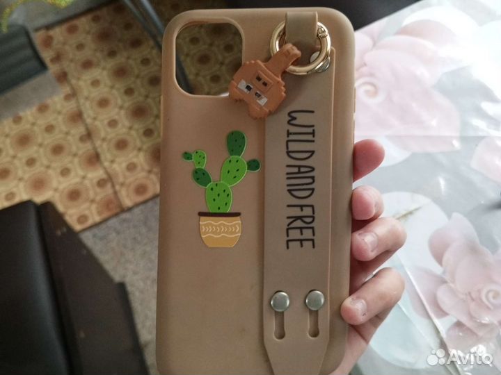 Чехол на iPhone 11