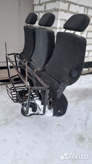 Сиденье тройное