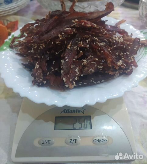 Подарок близким вяленое мясо, снеки продукты