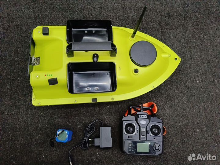 Прикормочный кораблик -Tyfun с GPS новый