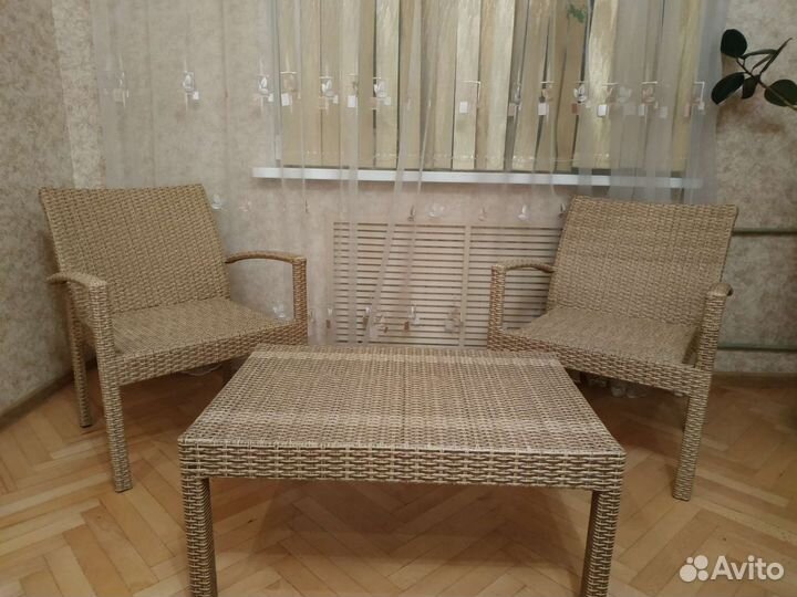 Обучение плетения искусственным ротангом