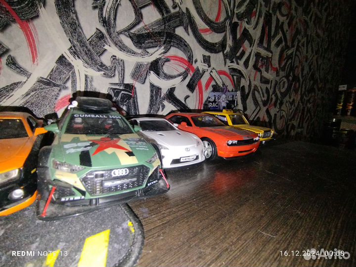 Модели автомобилей 1 24