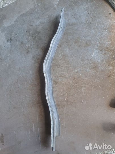 Уплотнитель капота BMW E65