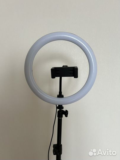 Кольцевая лампа со штативом