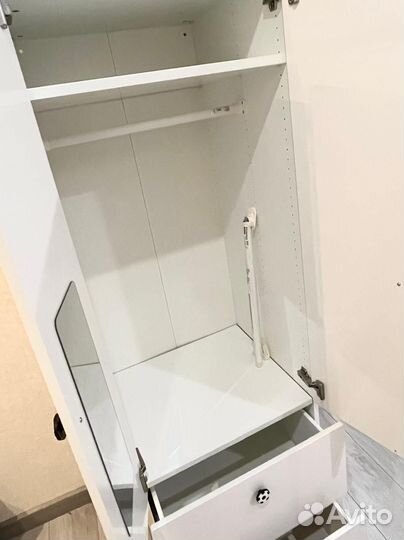 Шкаф для одежды бу белый