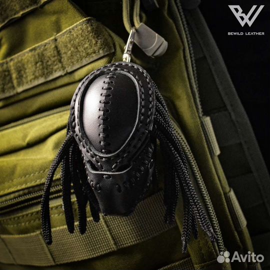 Брелок кожаный Хищник (Predator)