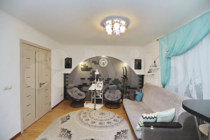 3-к. квартира, 71 м², 8/10 эт.