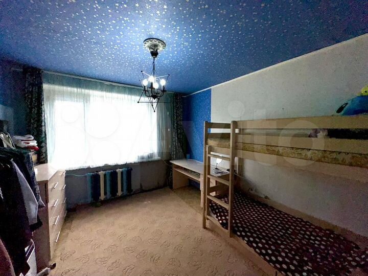 3-к. квартира, 65 м², 1/2 эт.