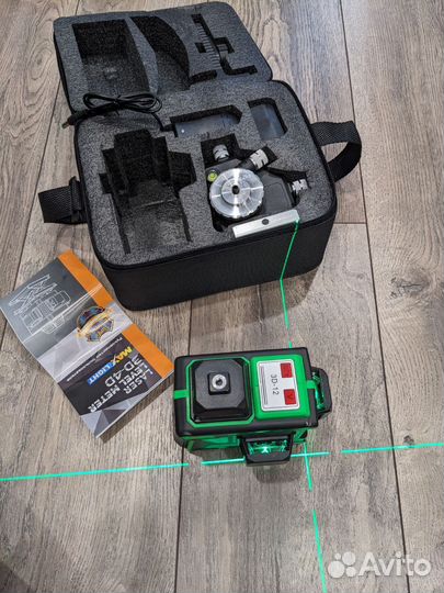 Лазерный уровень нивелир